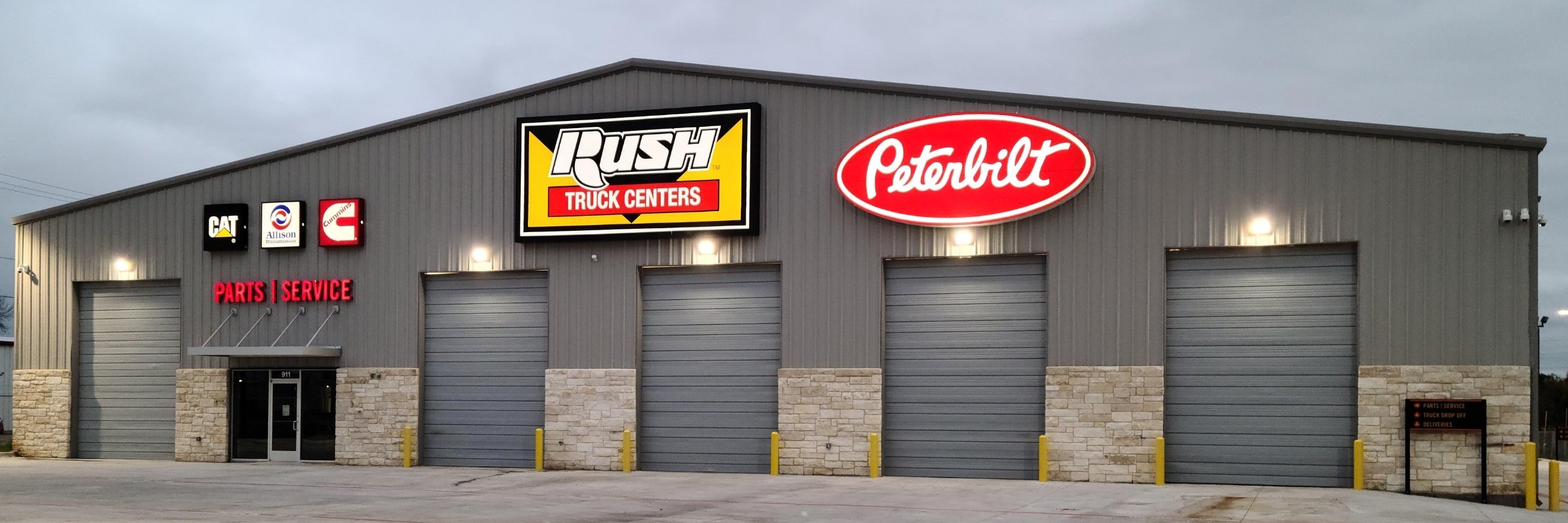 Rush Truck Centers – Dallas South Exterior